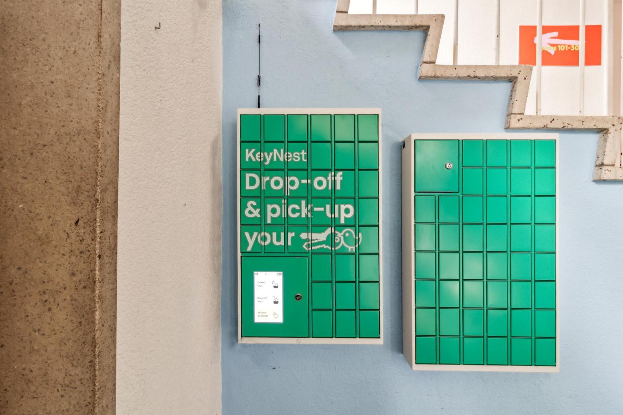 Betahouse Self-Check In Hostel Zurich Extérieur photo