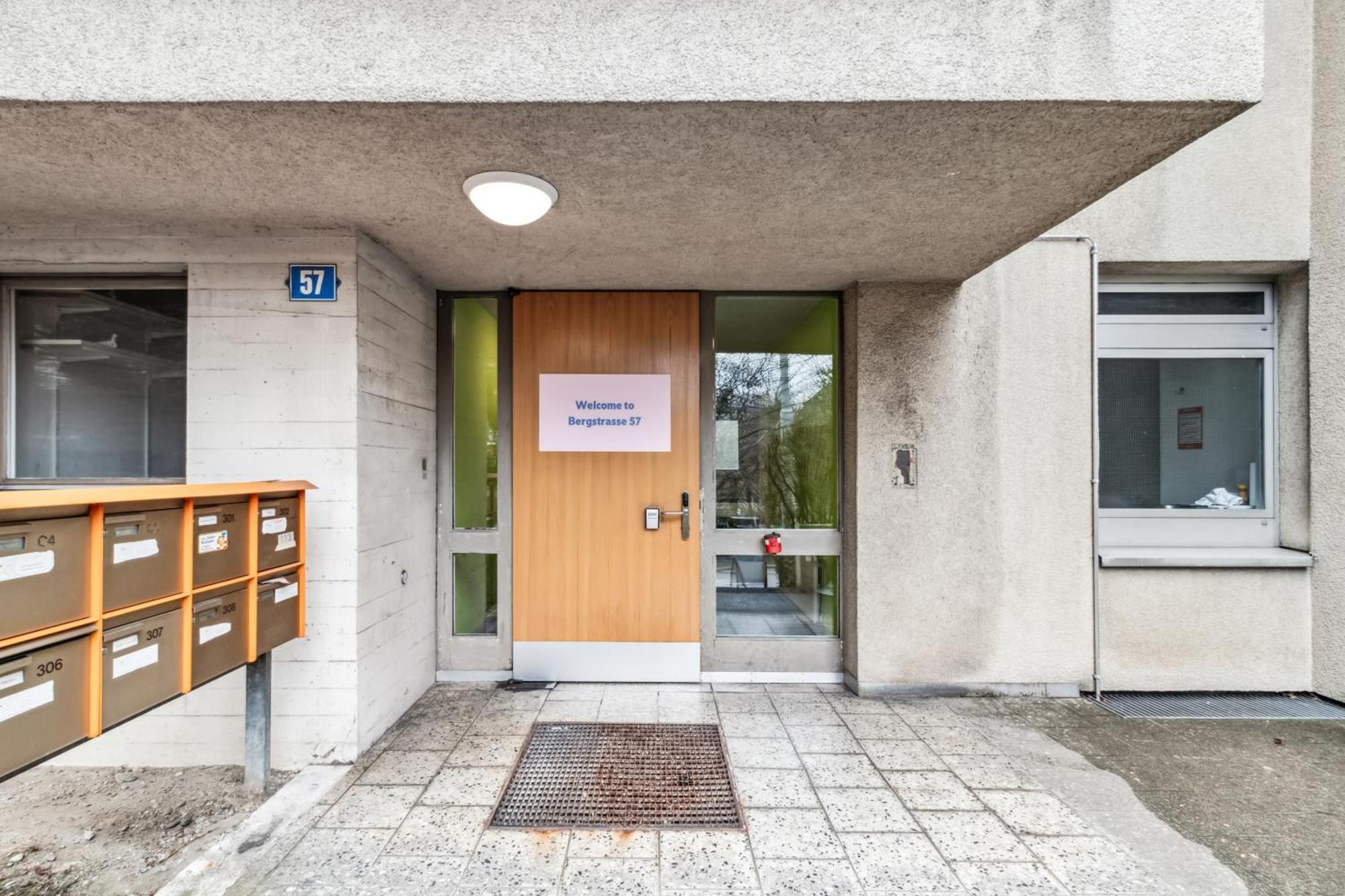 Betahouse Self-Check In Hostel Zurich Extérieur photo